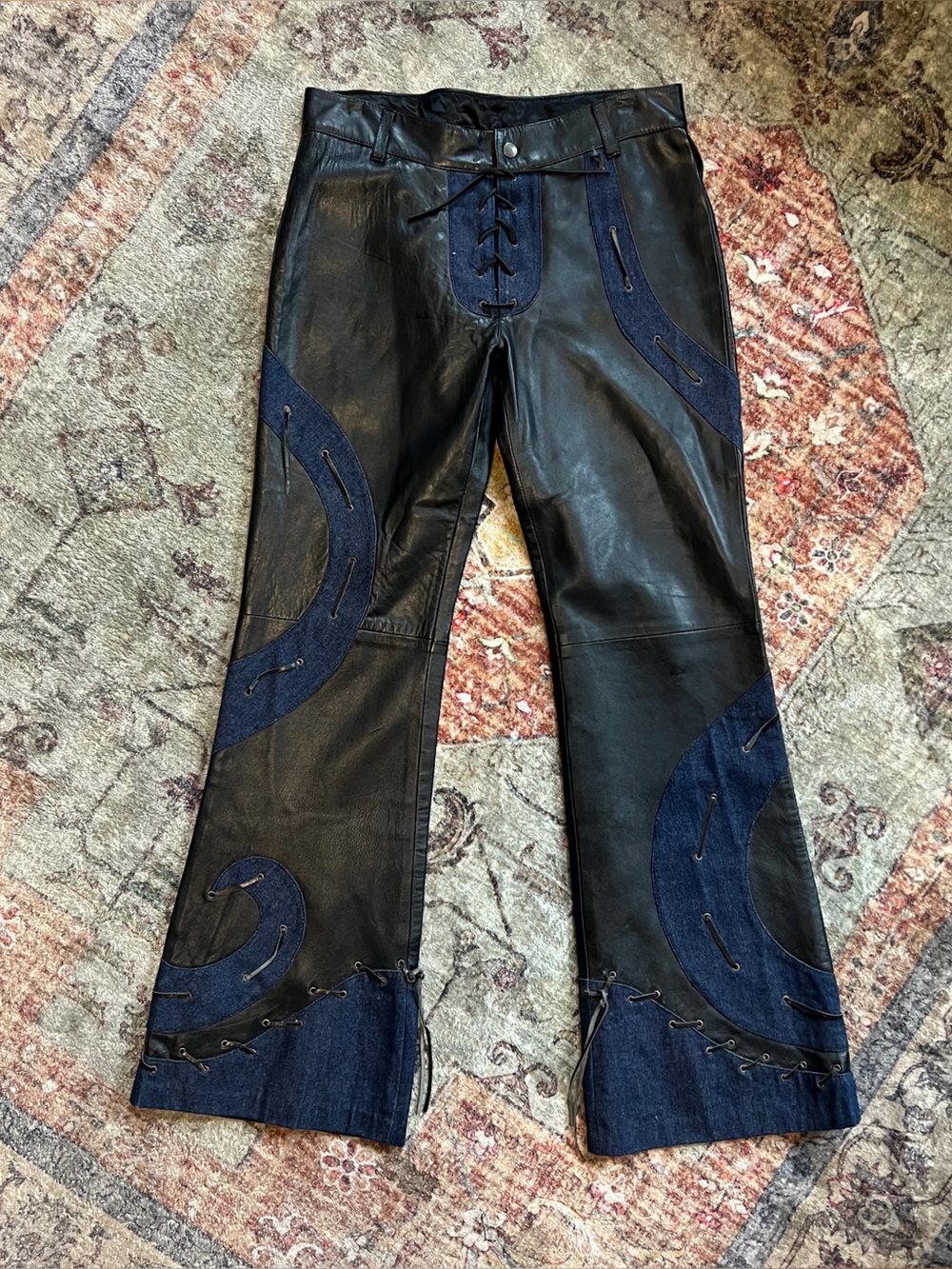 Vintage Y2K Black Leather Women’s Jeans with Dark Blue denim Accents